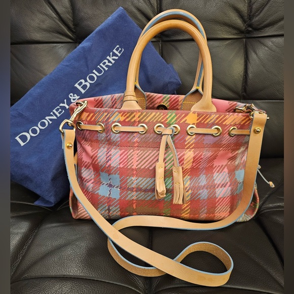 Dooney & Bourke Pink Tassel Handbags Crossbody Bag Detachable Strap *Limited* - Picture 1 of 10